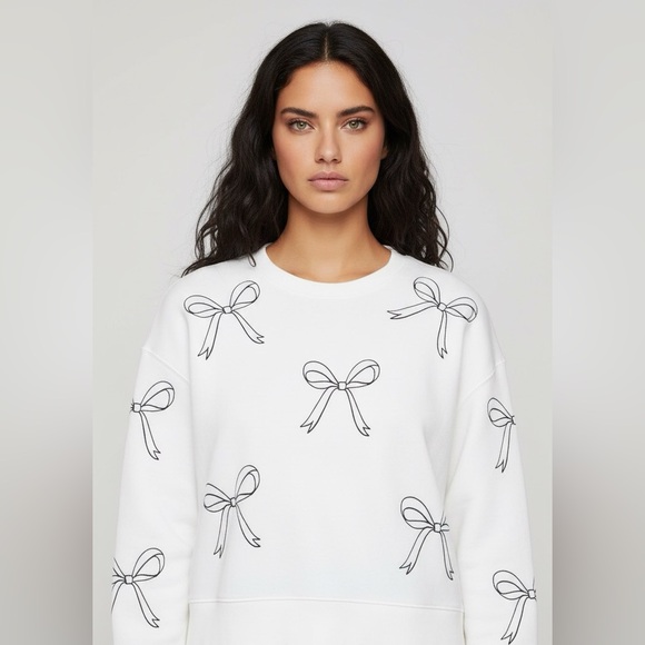 Tops - cute black and white Bow top